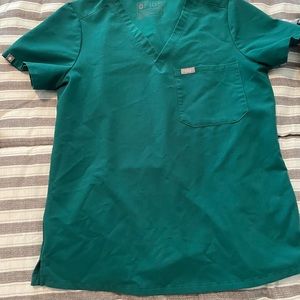 Small Hunter Green Figs scrub set